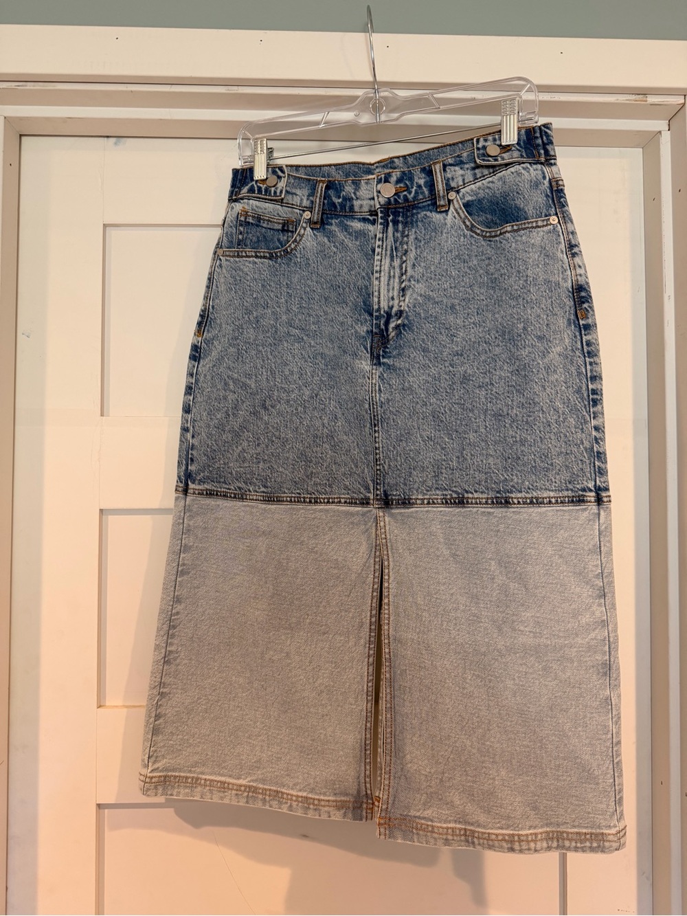 NWOT Habitual Two-Tone Denim Skirt in Blue and Light Blue - Picture 2 of 7